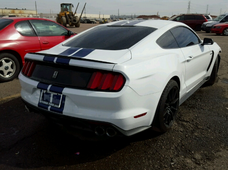 Illustration for article titled Someone Already Trashed A Ford Shelby GT350 Mustang
